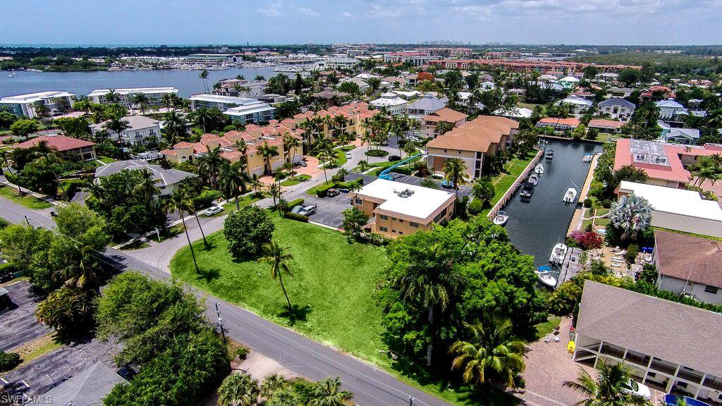 1493 Blue Point AVE, NAPLES FL 34102