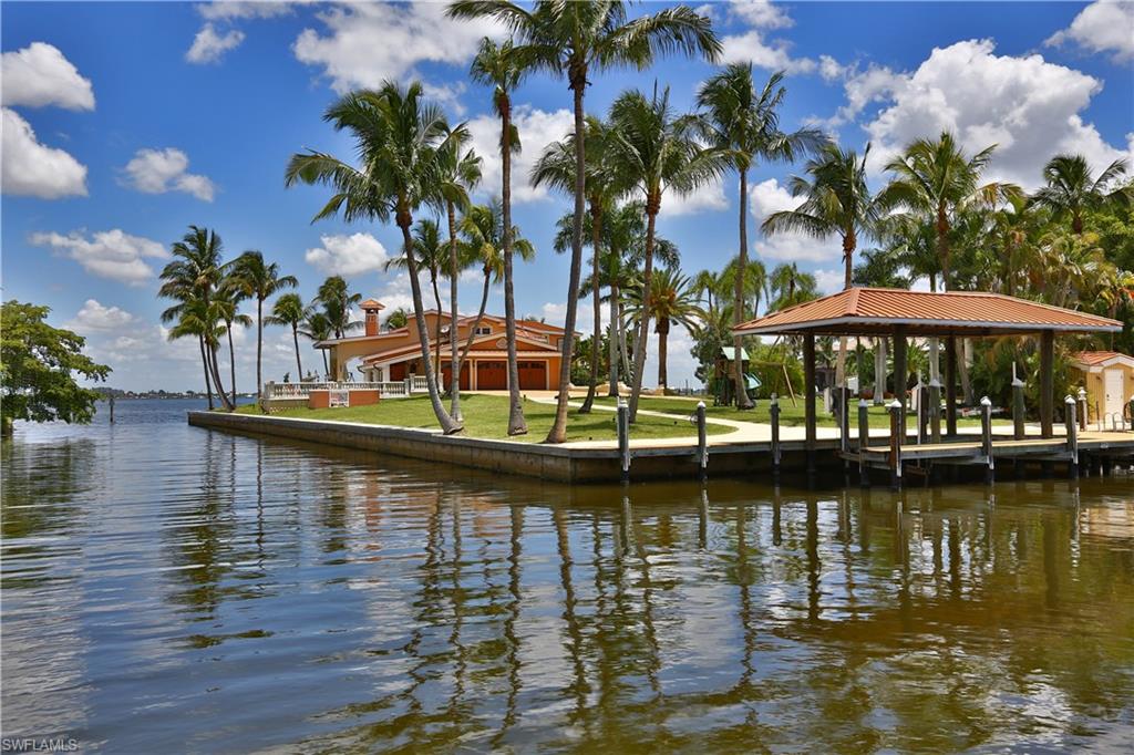 15300 River By RD, FORT MYERS FL 33908