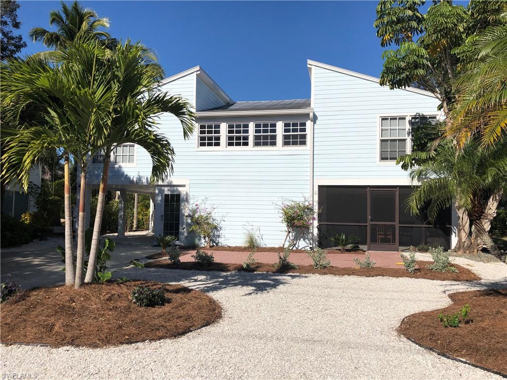 1585 Airway DR, NAPLES FL 34104