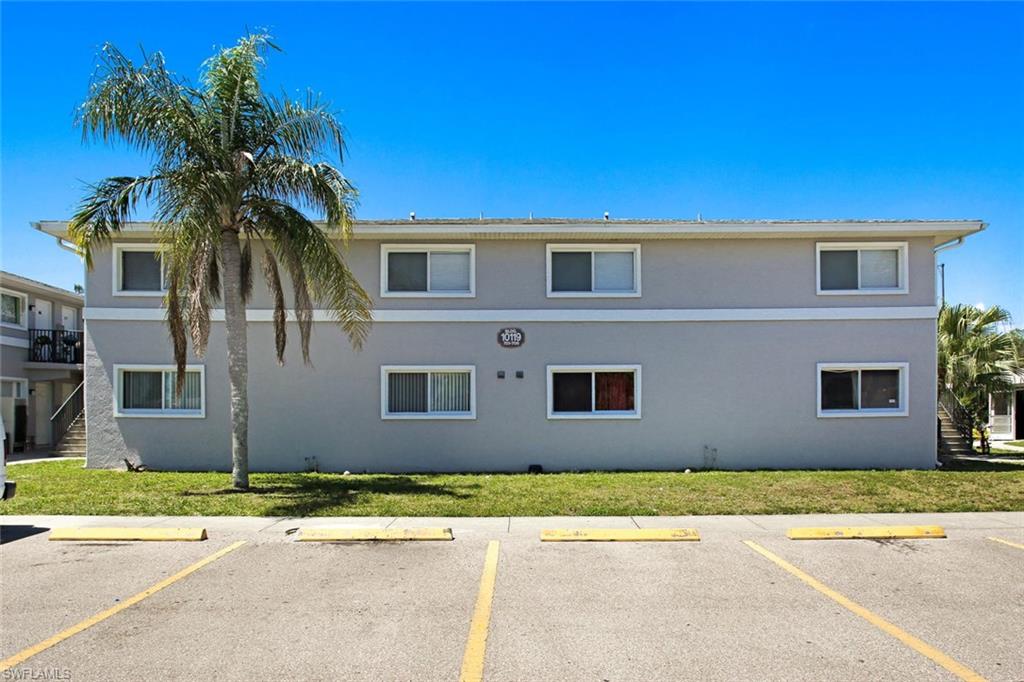10119 Sandy Hollow LN S # 705, BONITA SPRINGS FL 34135
