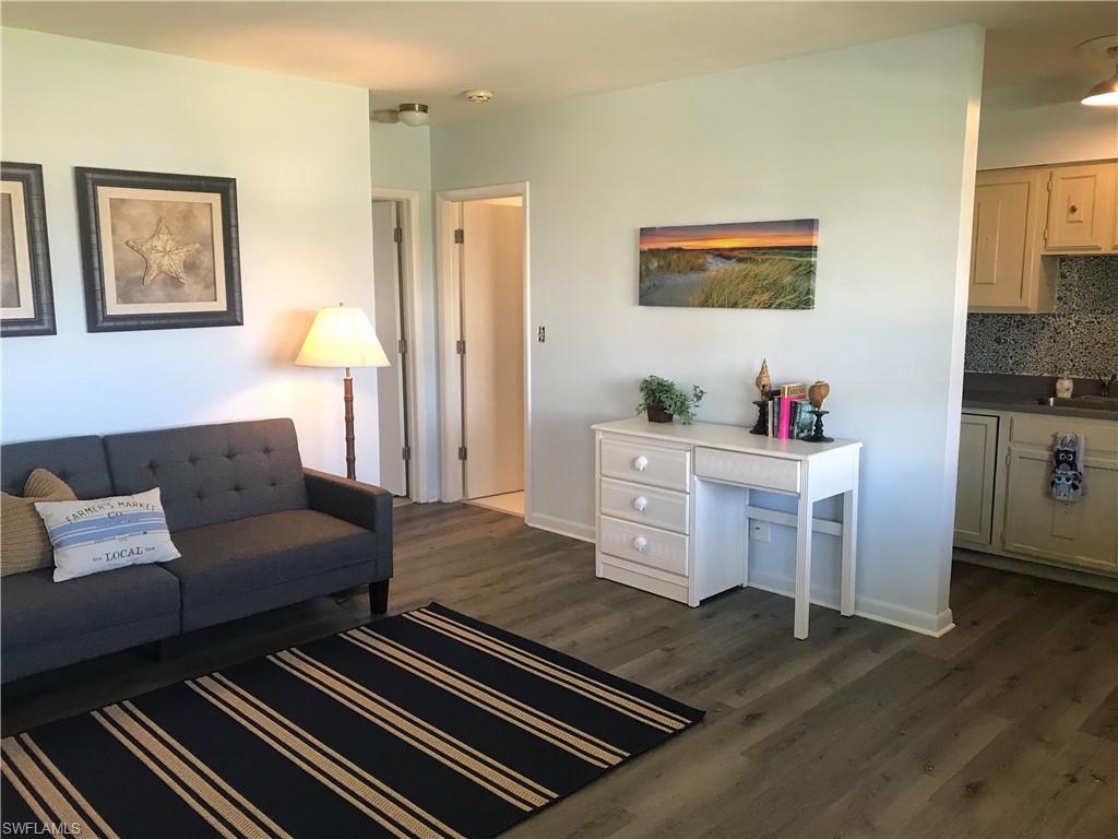 235 Seaview CT # A9, MARCO ISLAND FL 34145