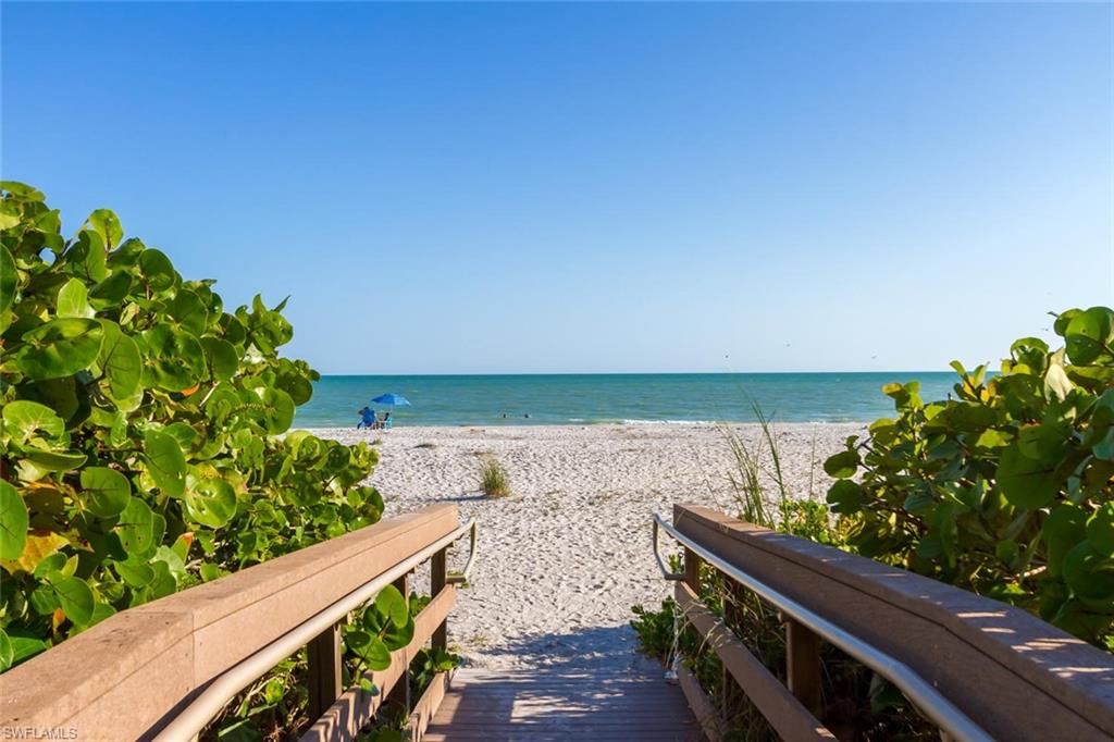 2777 W Gulf DR # 202, SANIBEL FL 33957