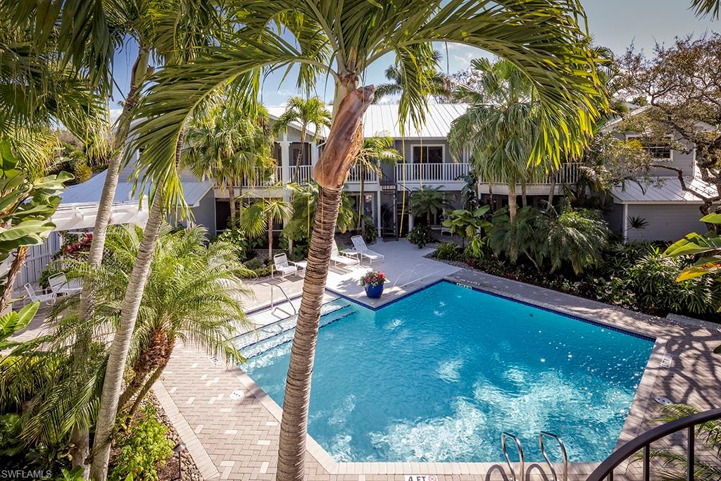 376 3rd ST S # 203, NAPLES FL 34102