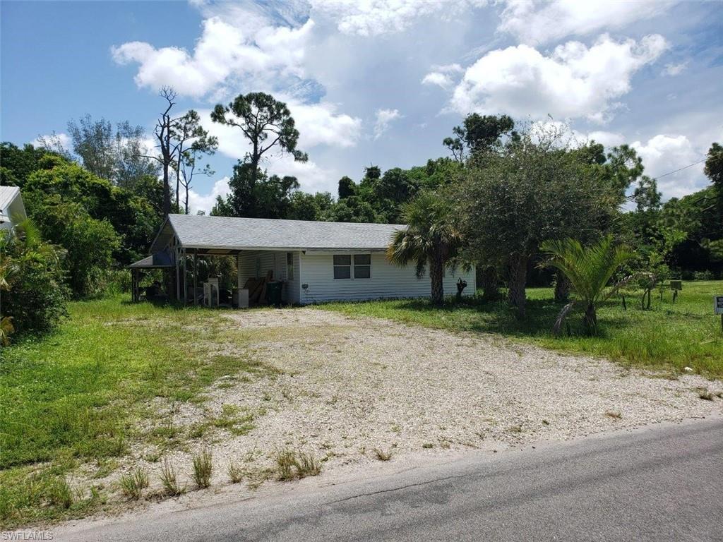 2471 Pine ST, NAPLES FL 34112