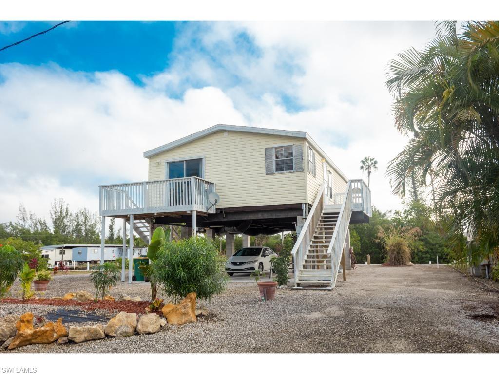 129 Flicker LN, EVERGLADES CITY FL 34139