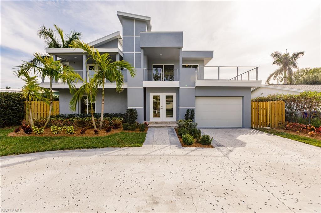 1200 Diana AVE, NAPLES FL 34103