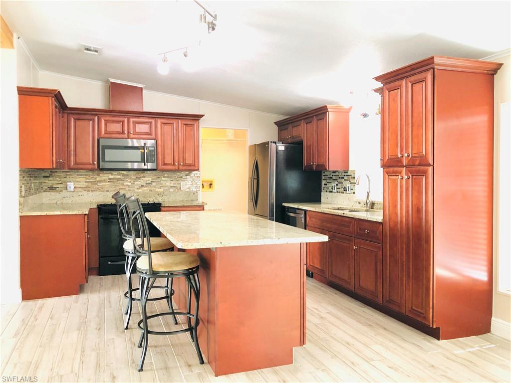 162 Jeepers DR, NAPLES FL 34112