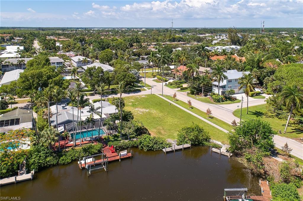 1690 Chesapeake AVE, NAPLES FL 34102