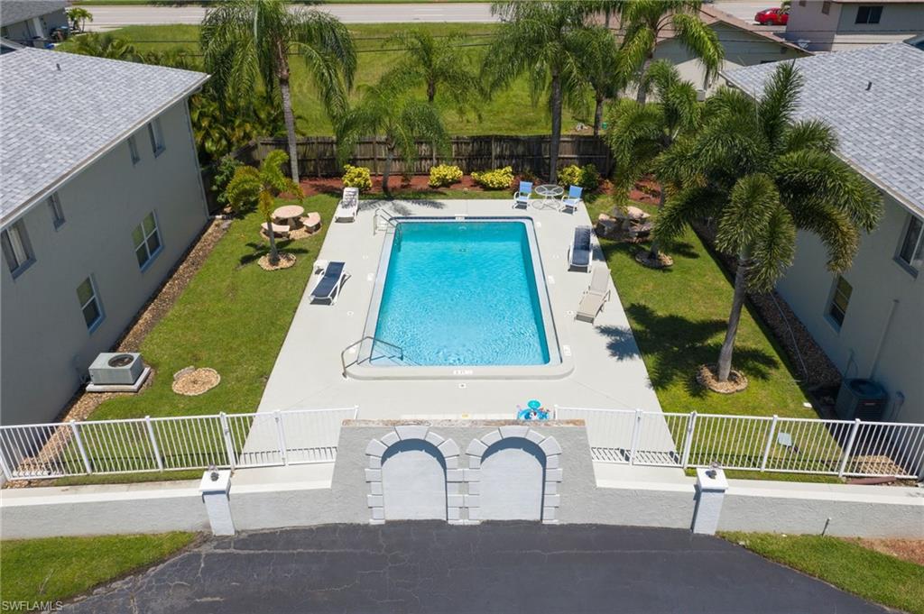 839 SW 48th TER 106