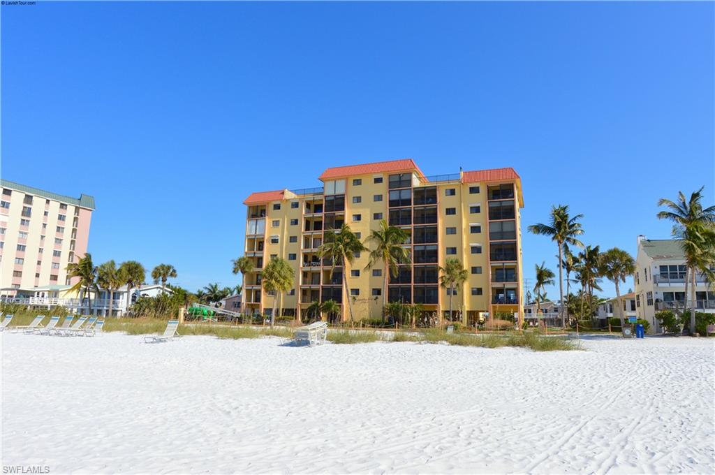 600 Estero BLVD 504