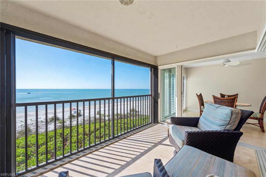 2721 W Gulf DR # 302, SANIBEL FL 33957