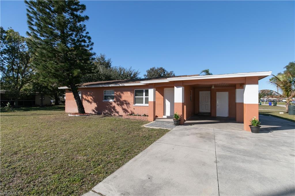 2570 Kennesaw ST, FORT MYERS FL 33901