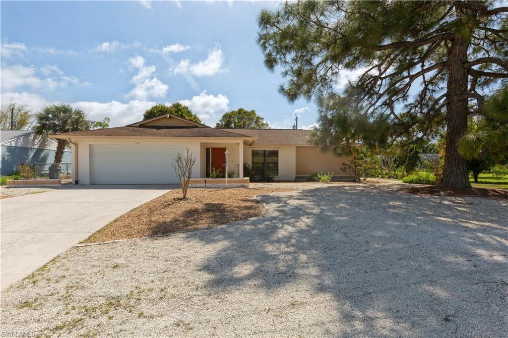 11092 Orangewood DR, BONITA SPRINGS FL 34135