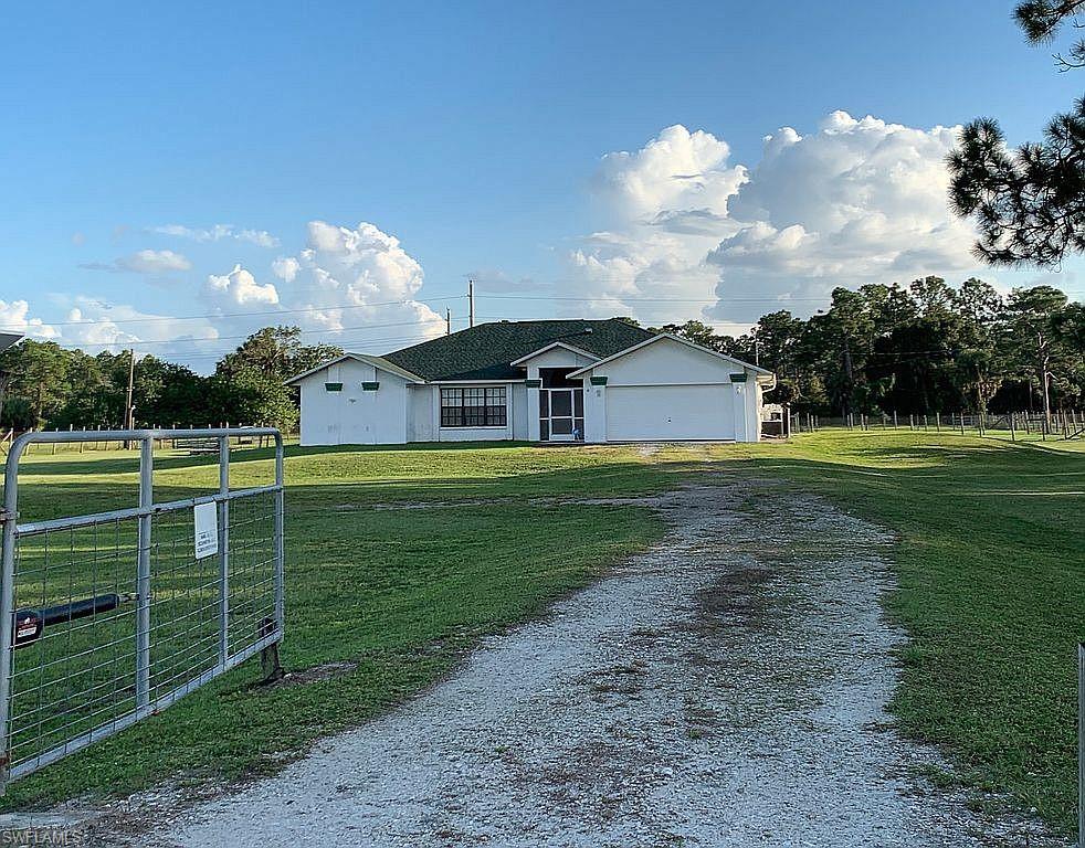 17950 Oak Creek RD, ALVA FL 33920