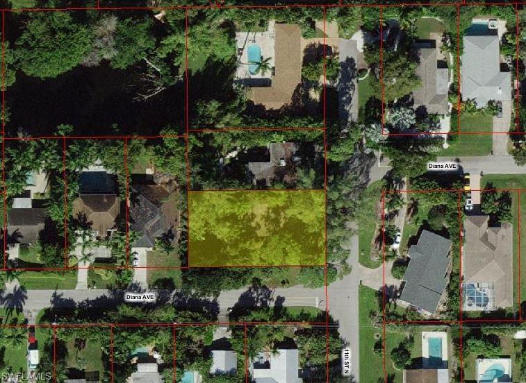 1079 Diana AVE, NAPLES FL 34103
