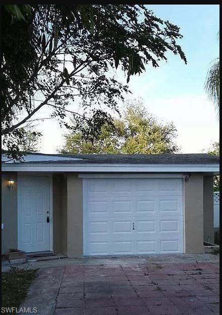 2401 Hunter TER, FORT MYERS FL 33901