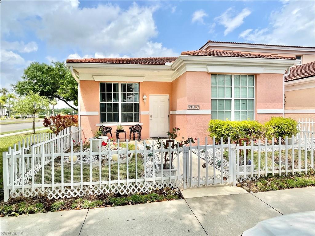 3841 Schoolhouse RD E # 1, FORT MYERS FL 33916