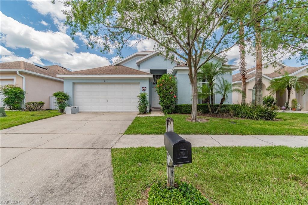 241 Lockbreeze DR, DAVENPORT FL 33897