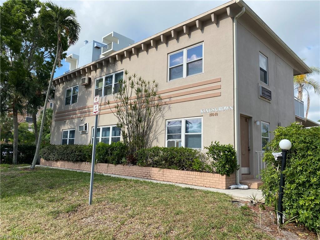 10540 Gulf Shore DR # 104, NAPLES FL 34108