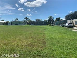 180 Ocean Reef LN, NAPLES FL 34114