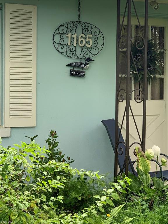 1165 8th TER N, NAPLES FL 34102