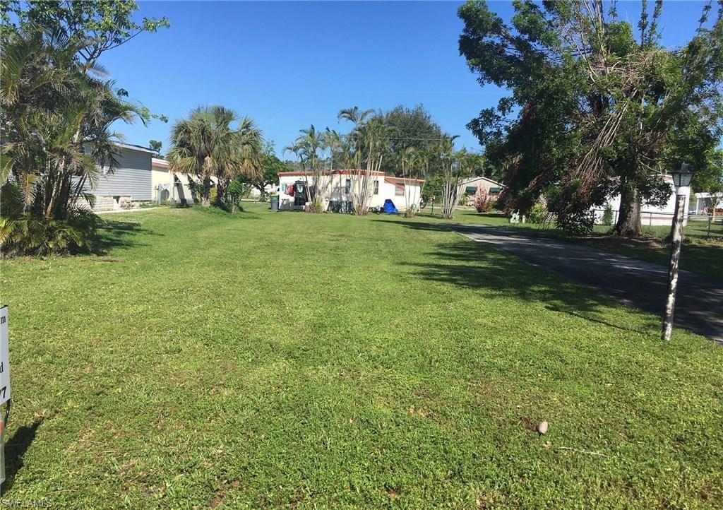 171 Pine Key LN, NAPLES FL 34114