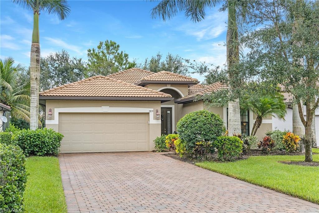 7879 Bucks Run DR, NAPLES FL 34120
