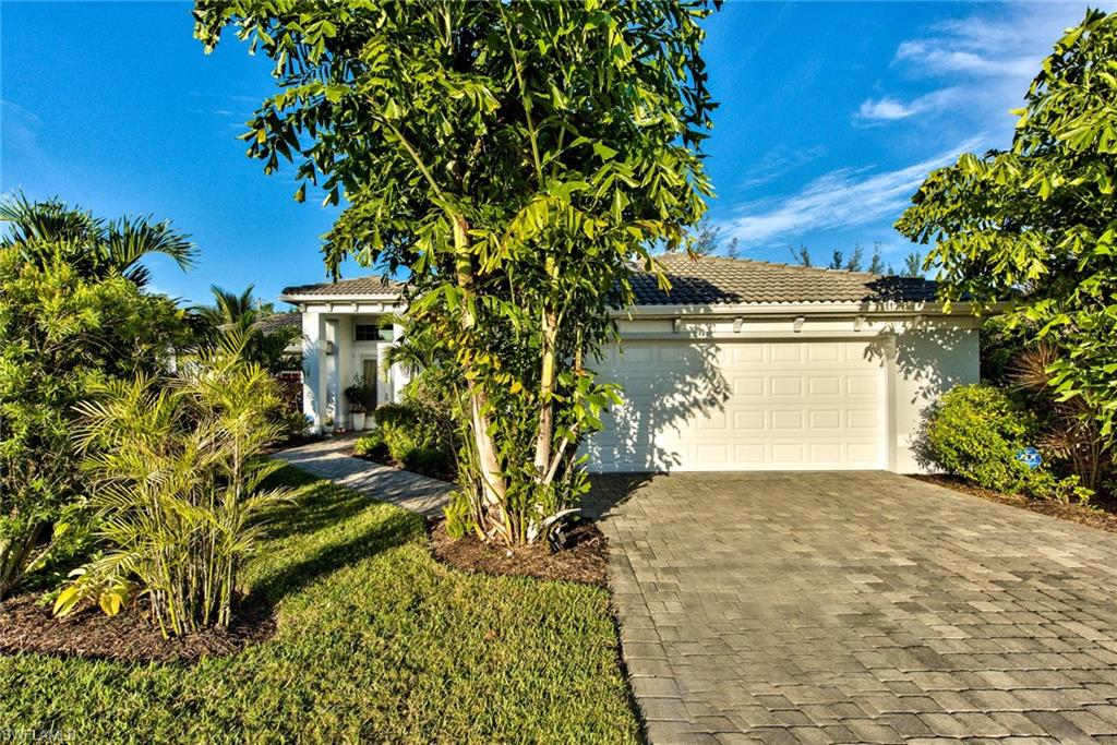 10012 Hidden Pines LN, BONITA SPRINGS FL 34135