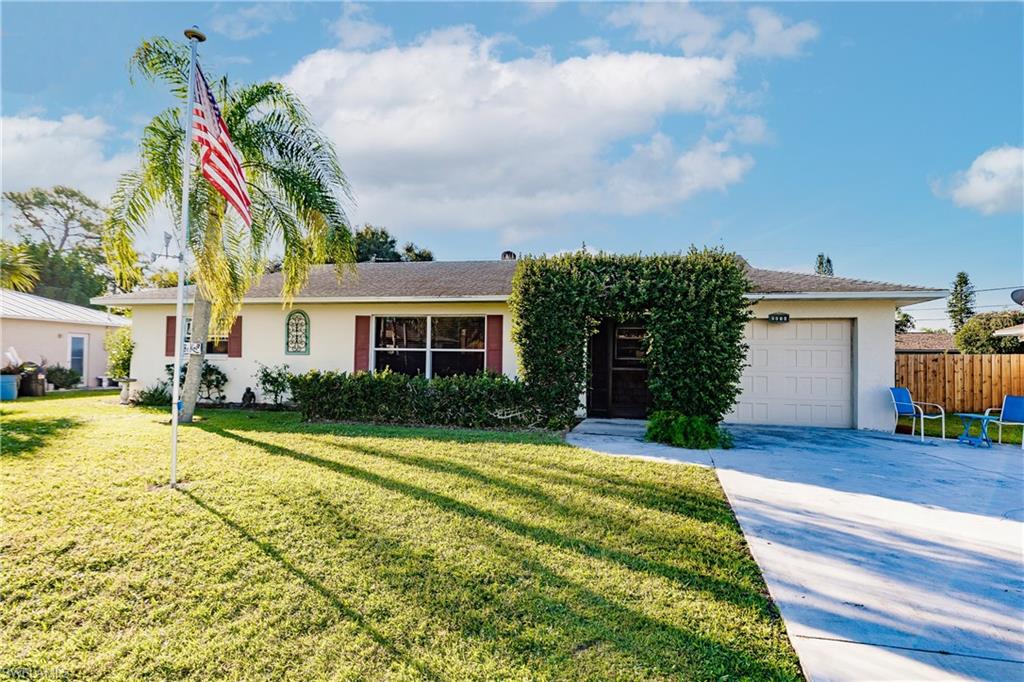 9834 Connecticut ST, BONITA SPRINGS FL 34135
