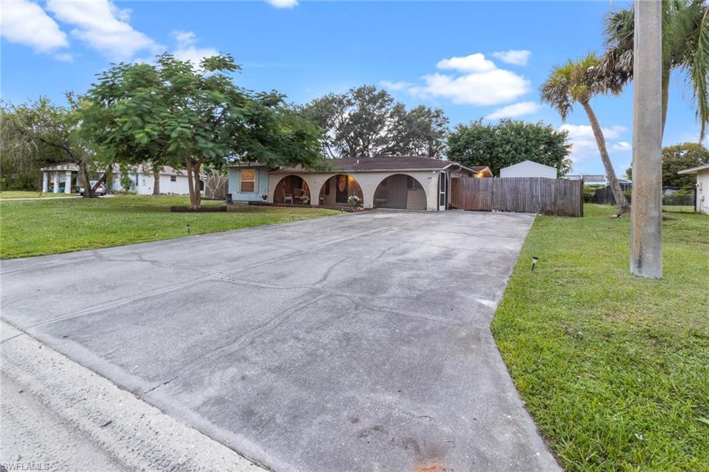 1419 Caywood CIR S, LEHIGH ACRES FL 33936