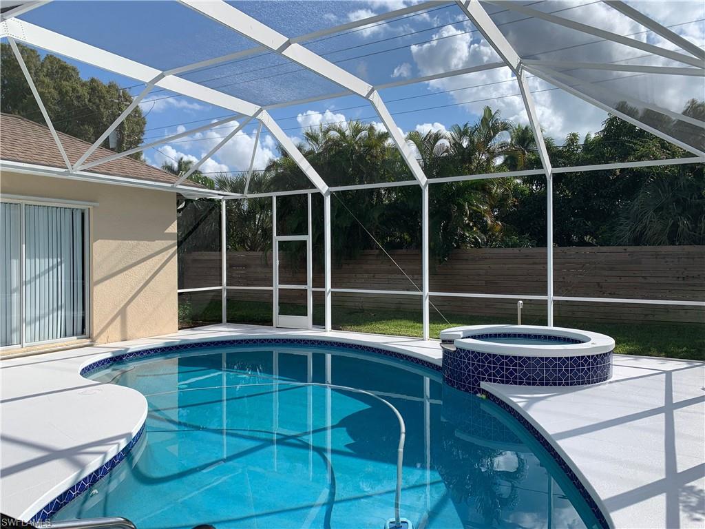 1140 Diana AVE, NAPLES FL 34103