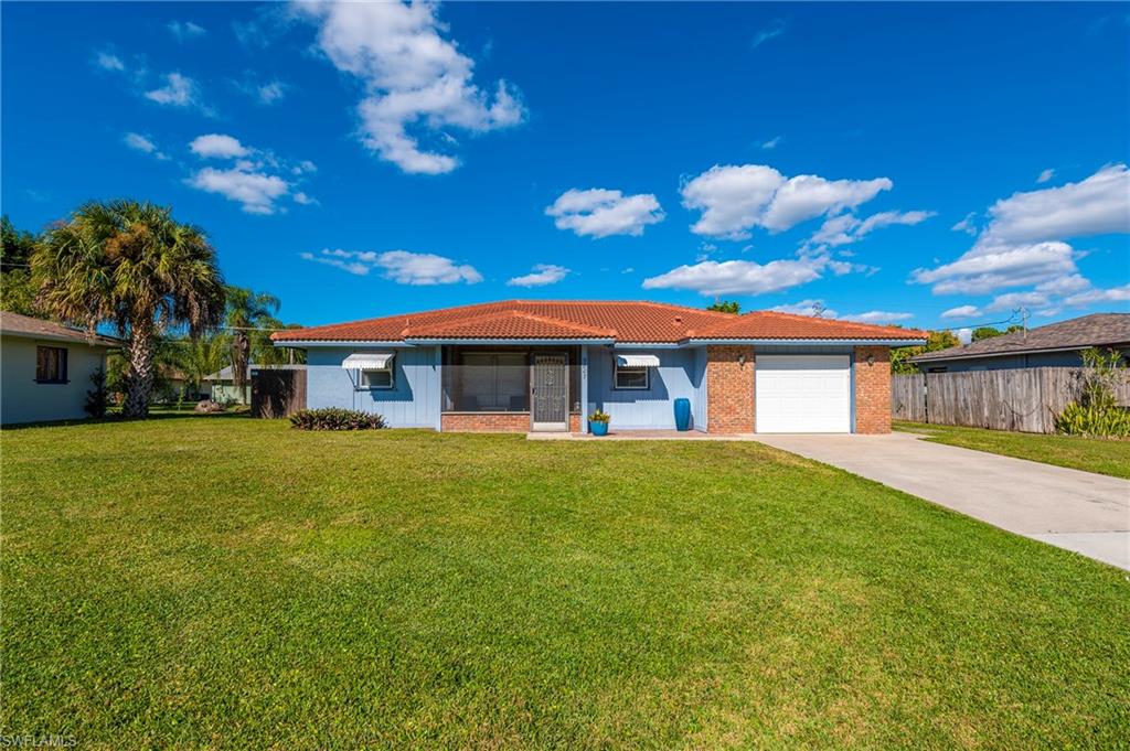 9807 Kentucky ST, BONITA SPRINGS FL 34135