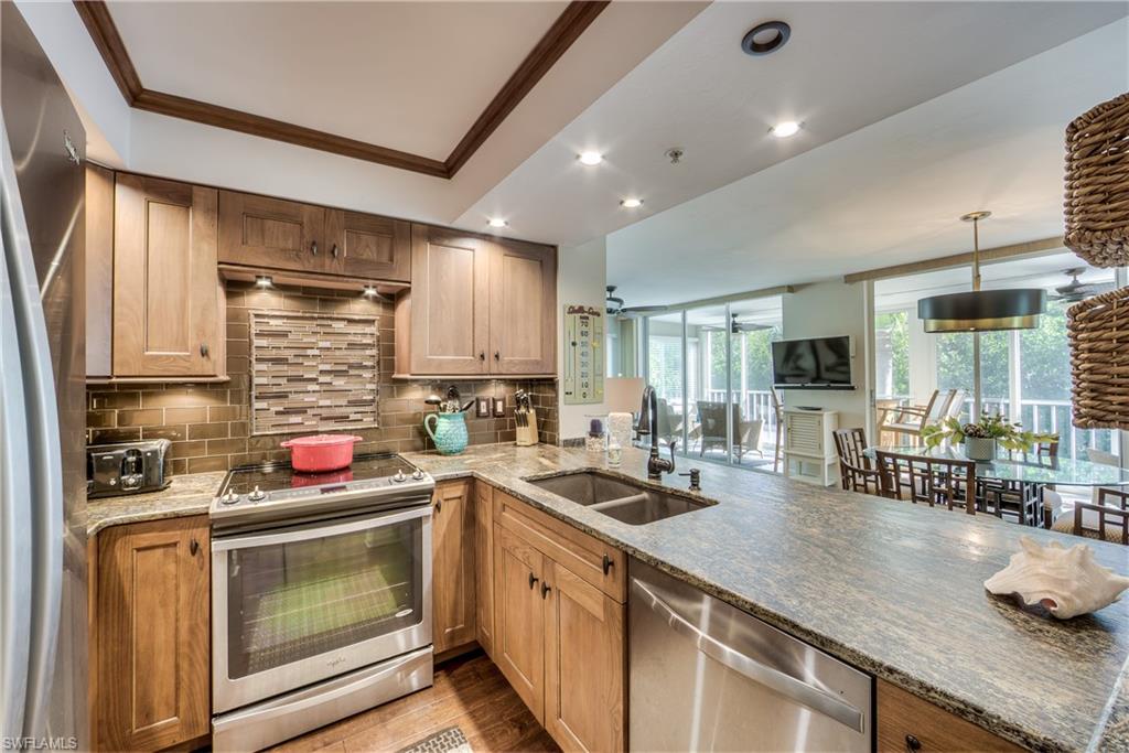 345 Mango ST # 203, FORT MYERS BEACH FL 33931