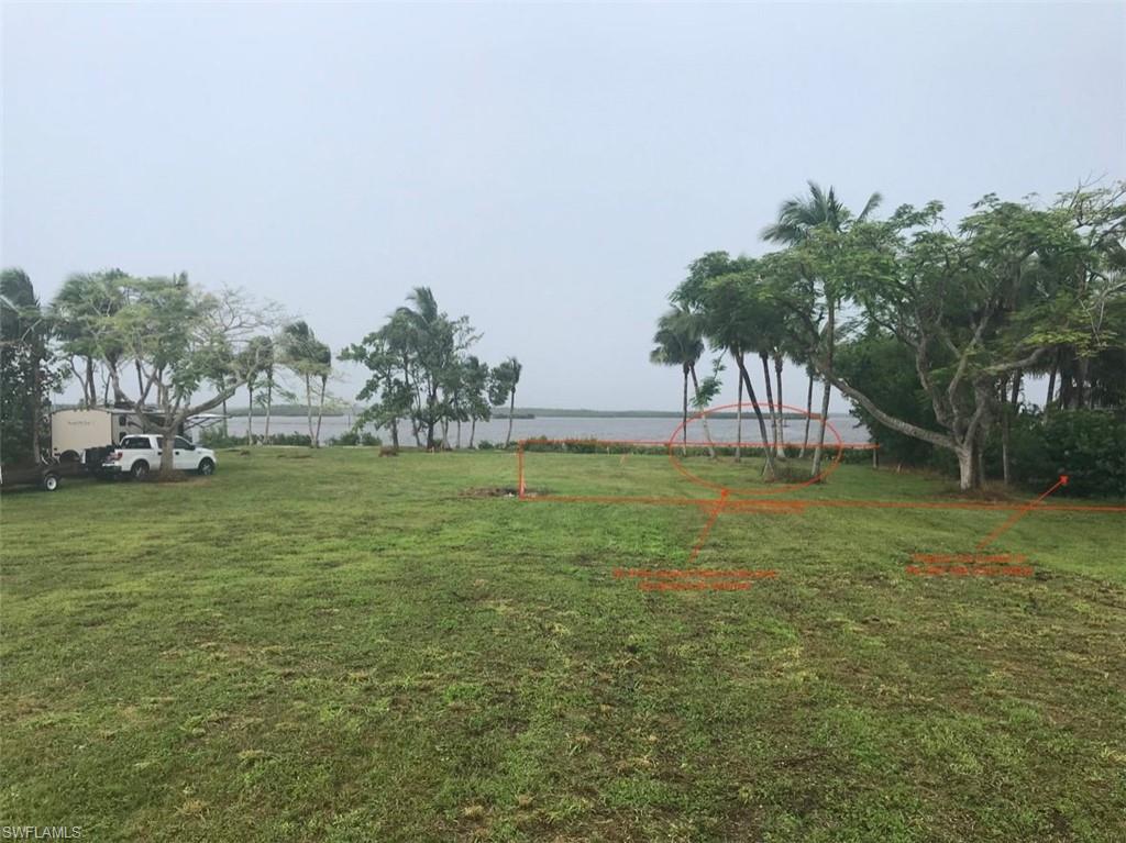 388 Calusa DR, CHOKOLOSKEE FL 34138