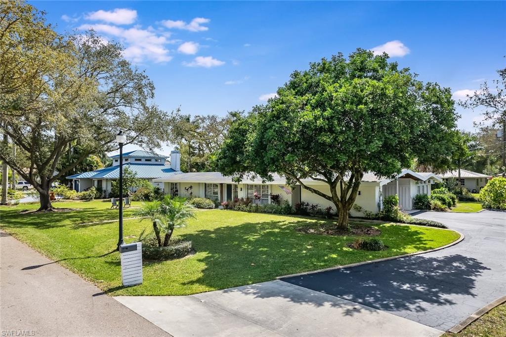 1226 Alhambra DR, FORT MYERS FL 33901