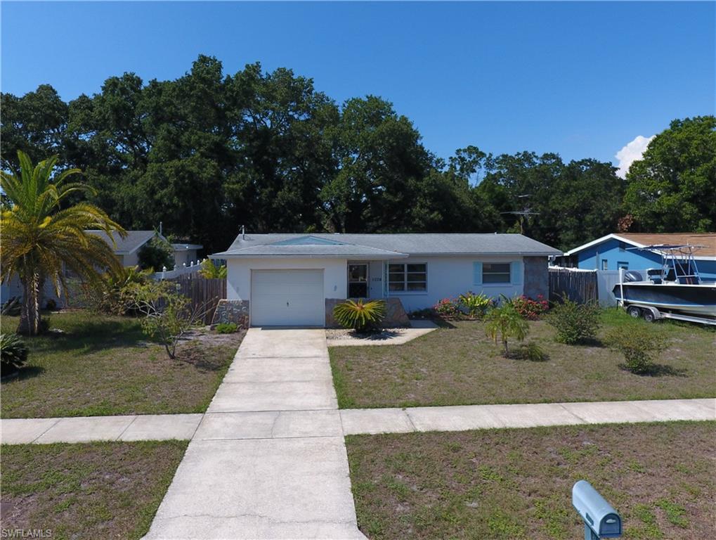 1074 Woodbrook DR S, LARGO FL 33770