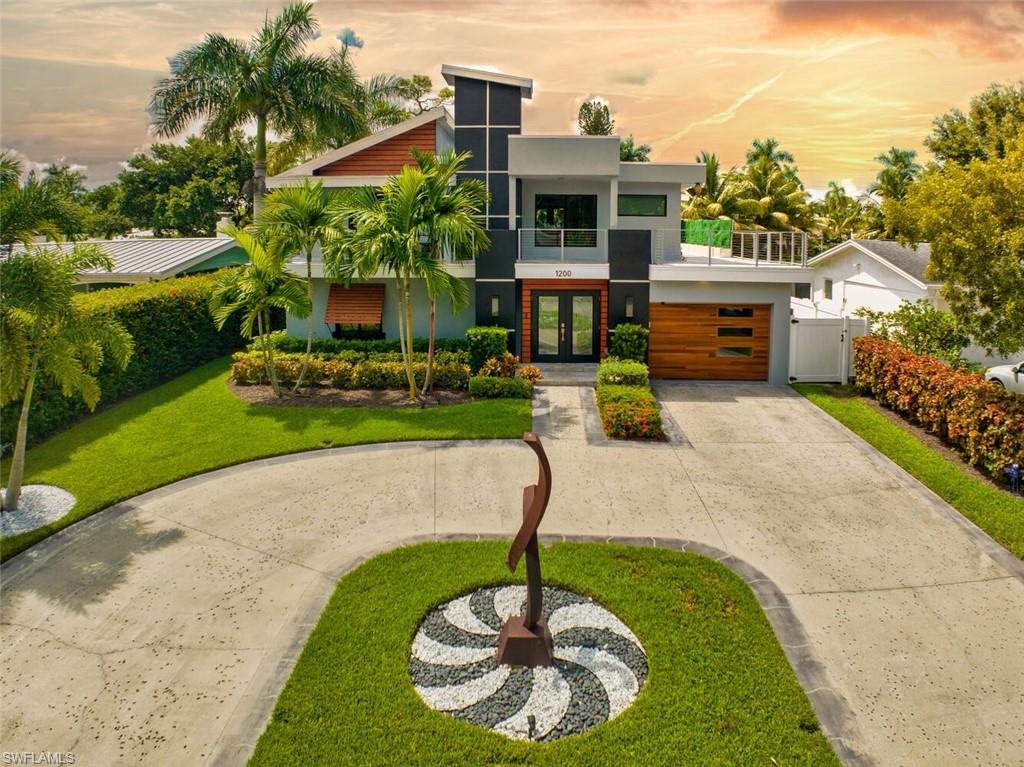 1200 Diana AVE, NAPLES FL 34103