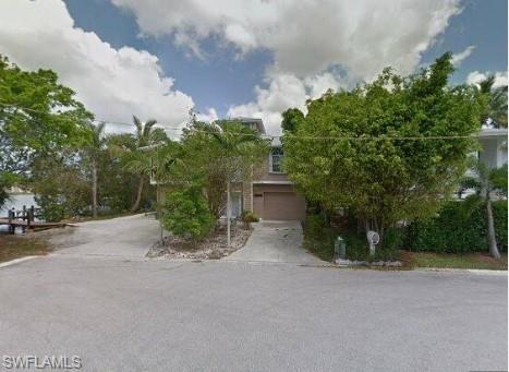 1555 Airway DR, NAPLES FL 34104