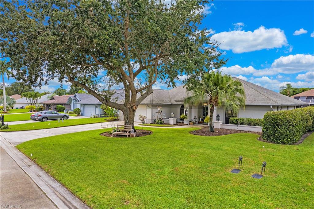 9753 Campbell CIR, NAPLES FL 34109