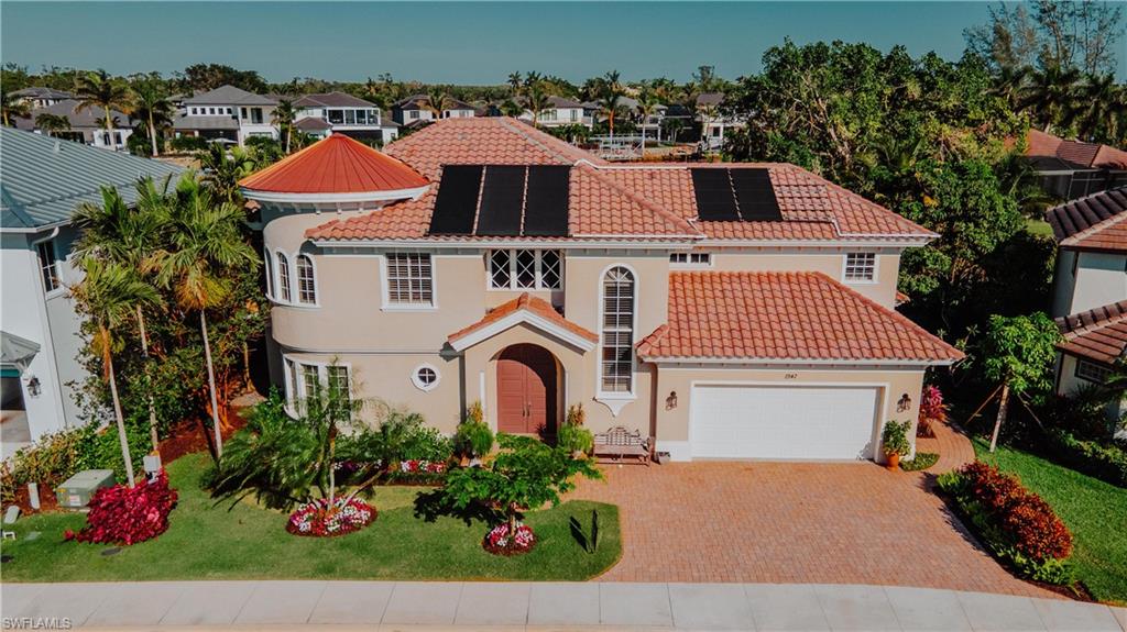 1947 Gordon River LN, NAPLES FL 34104