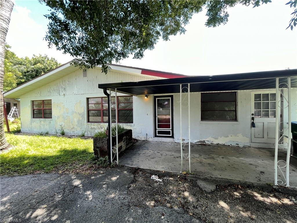 1200 Patterson RD, CAPE CORAL FL 33909