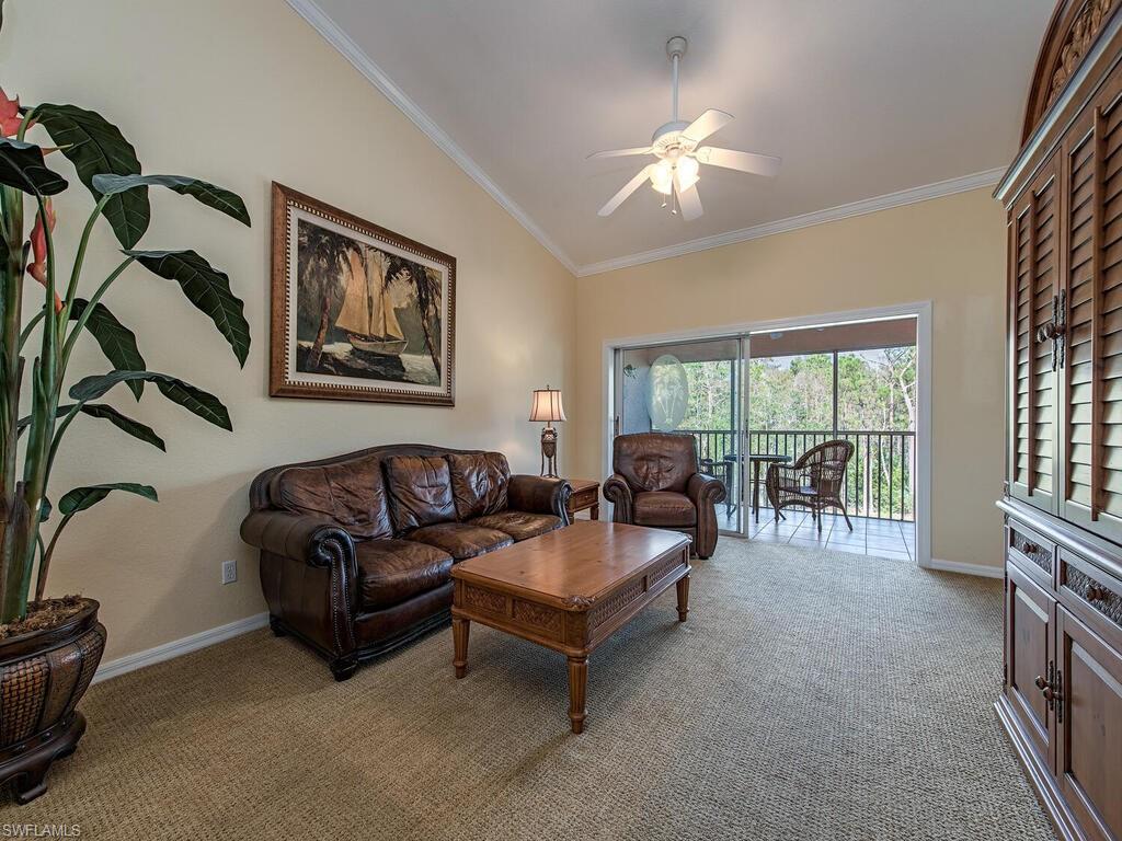 3245 Cypress Glen WAY # 520, NAPLES FL 34109