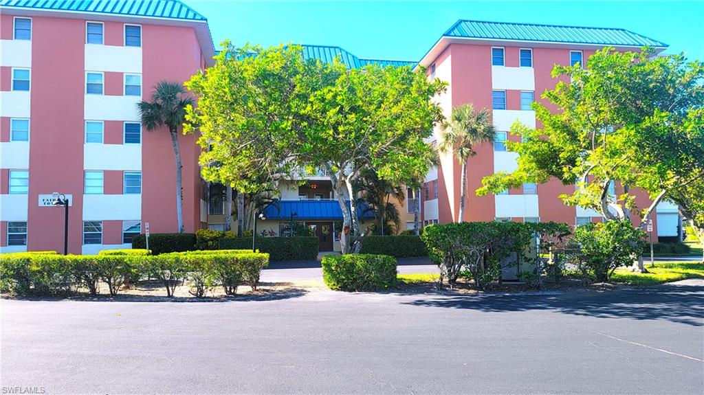 200 Pebble Beach BLVD # 102, NAPLES FL 34113