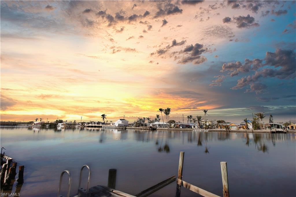 2620 2nd ST, MATLACHA FL 33993