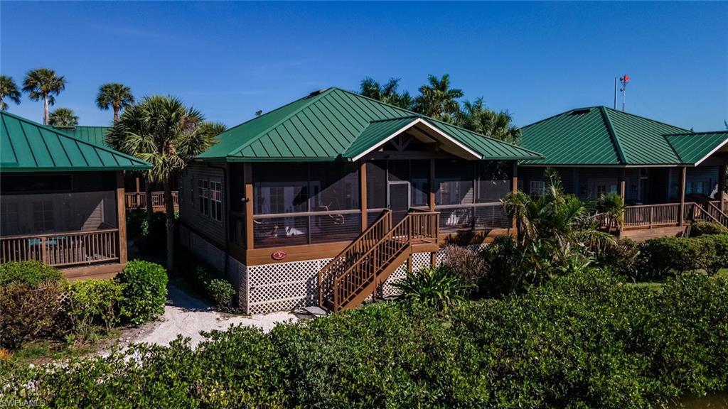 305 Storter AVE 316