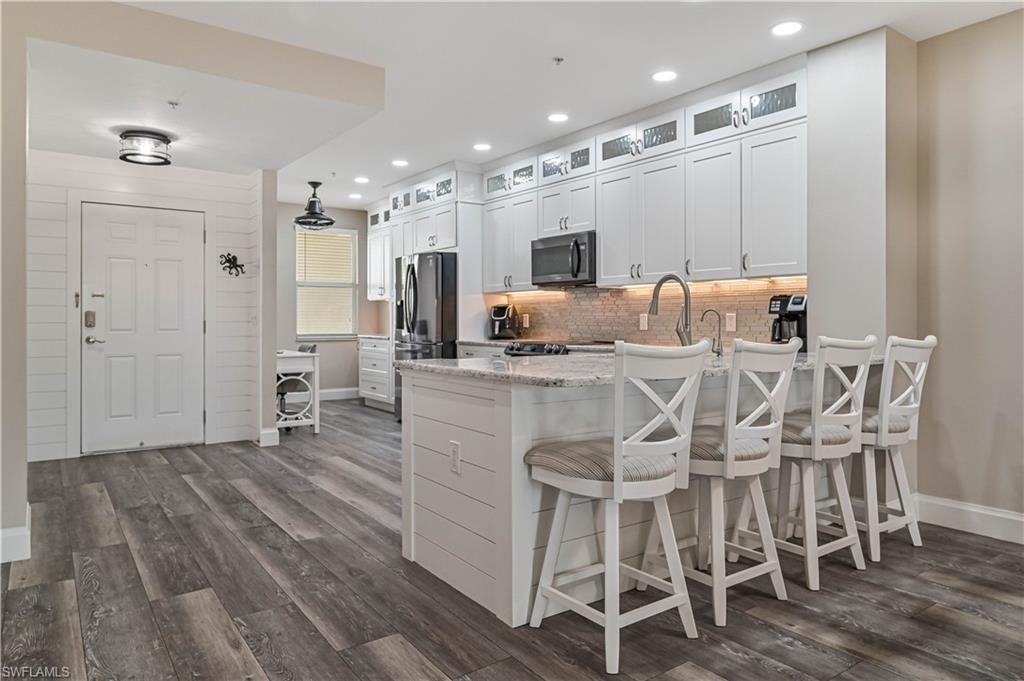 11041 GULF REFLECTIONS DR 203