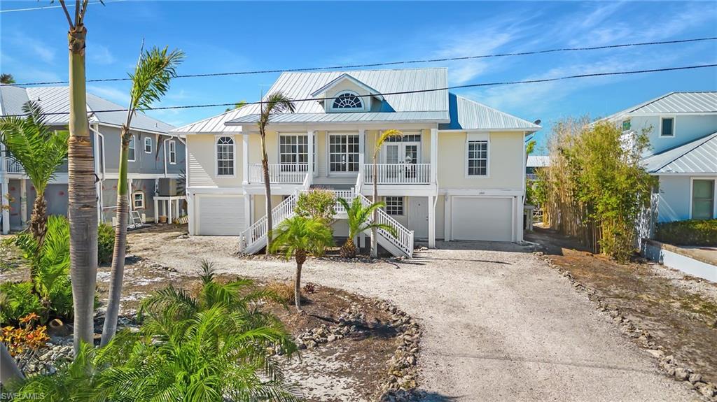 2321 Macadamia LN, ST. JAMES CITY FL 33956