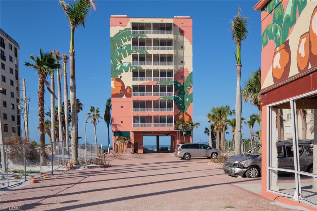 510 Estero BLVD 405