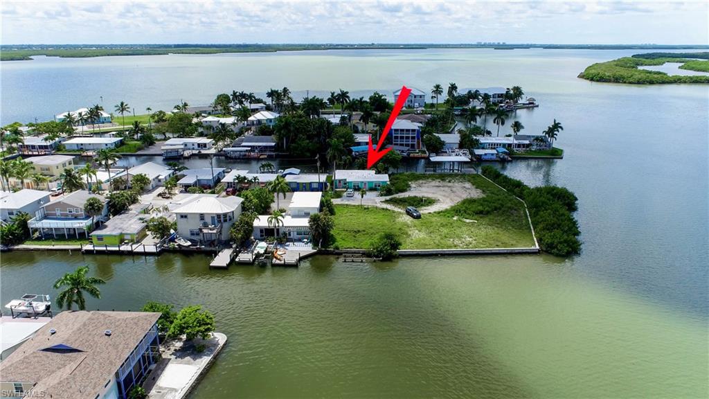 2629/2631 2nd ST, MATLACHA FL 33993