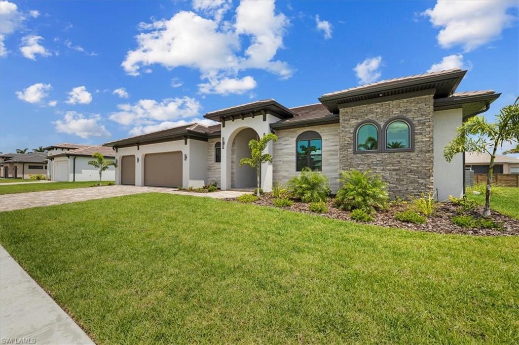 860 Palmetto Pointe CIR, CAPE CORAL FL 33991